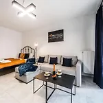 Rent Like Home - Walonska 18